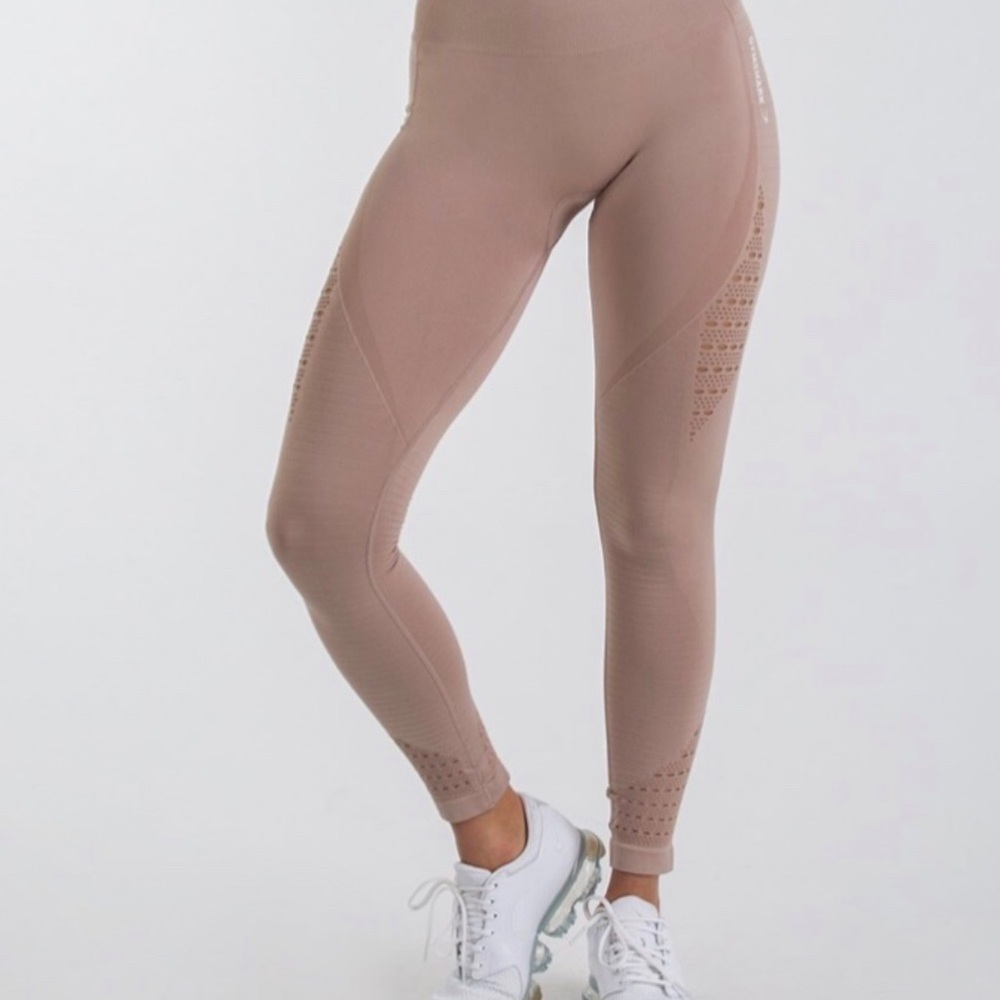 GYMSHARK ENERGY SEAMLESS- SAND